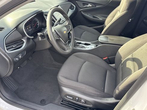 Used 2024 Chevrolet Malibu LT image 16