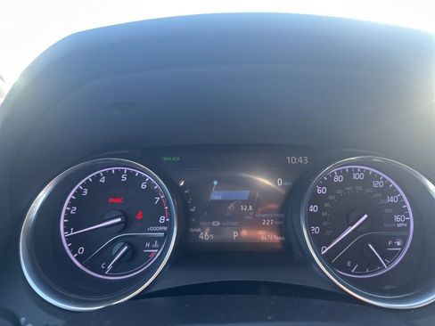 Used 2019 Toyota Camry XLE image 10