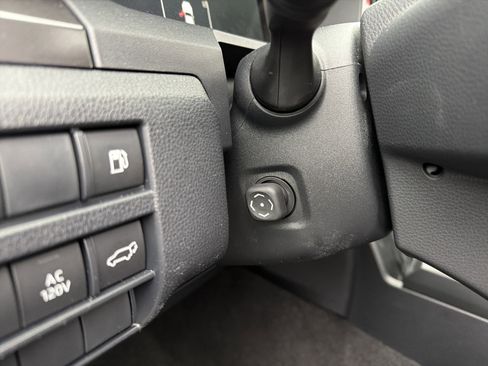 New 2025 Toyota 4Runner TRD Off-Road Premium image 18