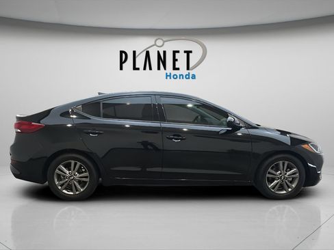 Used 2018 Hyundai Elantra Value Edition FWD image 10