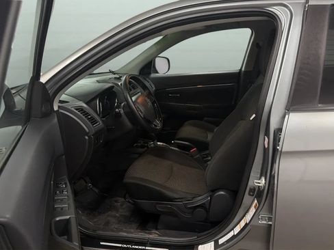 Used 2016 Mitsubishi Outlander Sport ES FWD image 19