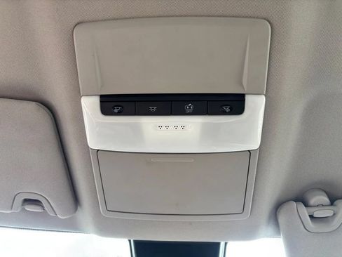 Used 2024 Nissan Altima 2.5 SV FWD image 17