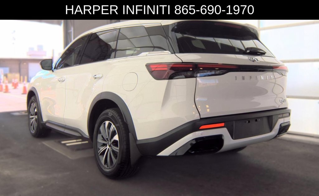 Used 2024 INFINITI QX60 Pure FWD image 2