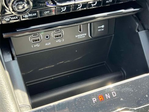 Used 2023 Jeep Grand Cherokee 4WD 4xe image 30