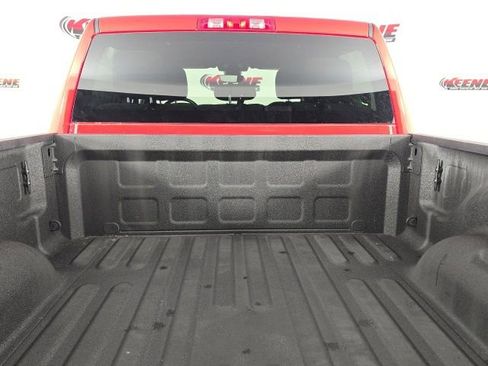 Used 2024 RAM 2500 Big Horn w/ Sport Appearance Package image 8