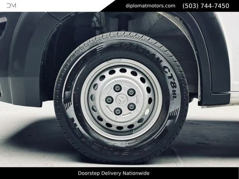 Used 2025 RAM ProMaster 2500 w/ Safety Group FWD image 36