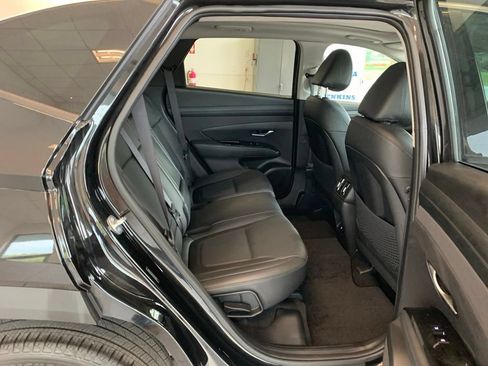 Certified 2025 Hyundai Tucson Limited AWD/4WD image 20