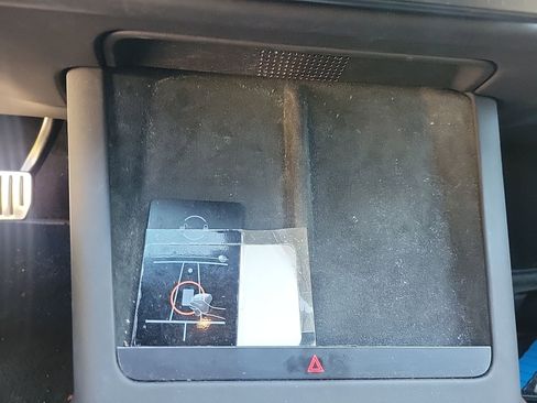 Used 2022 Tesla Model S image 24