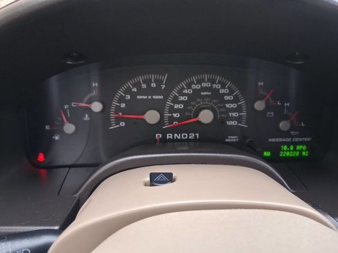 Used 2004 Ford Expedition Eddie Bauer image 29