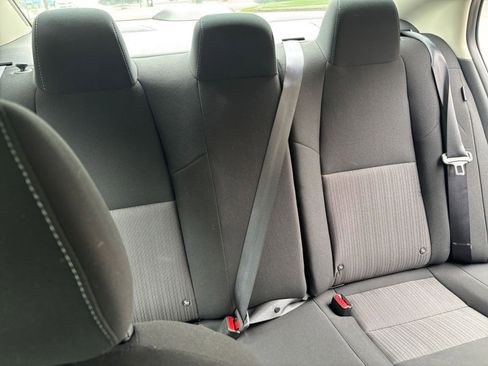 Used 2025 Nissan Sentra SV FWD image 32