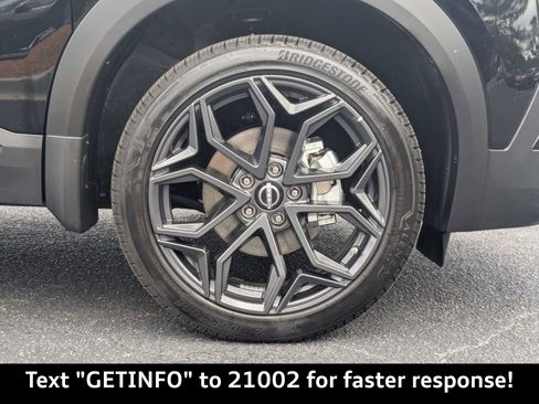 Used 2026 Nissan Kicks SR FWD image 13