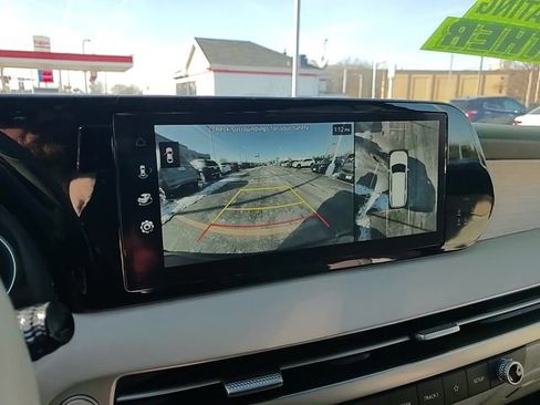 Used 2024 Hyundai Palisade Limited image 21