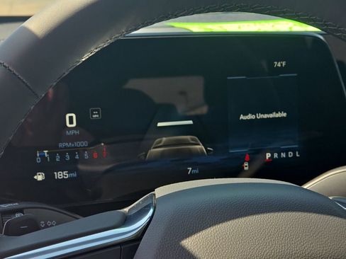 New 2026 Chevrolet Equinox LT w/ Convenience Package II FWD image 17