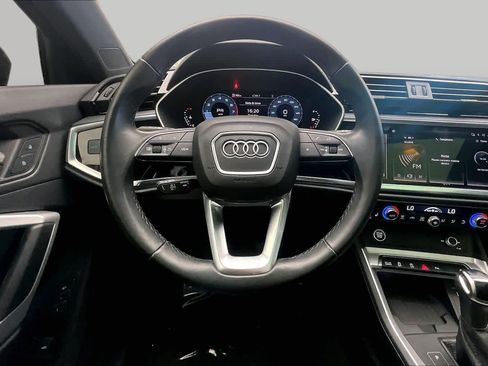 Certified 2024 Audi Q3 2.0T Premium w/ Convenience Package AWD/4WD image 6