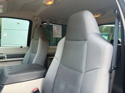 Used 2009 Ford F350 4x4 Crew Cab DRW Super Duty image 13