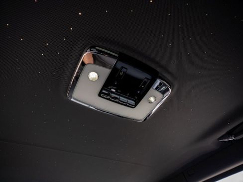 Used 2025 Rolls-Royce Cullinan AWD/4WD image 57