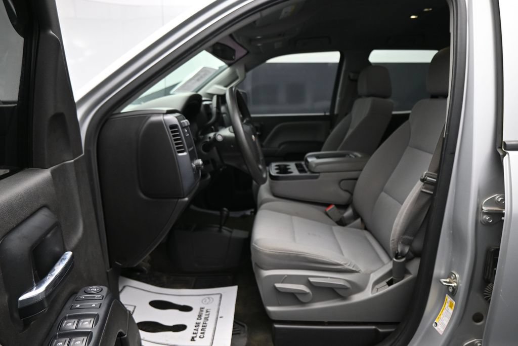 Used 2016 Chevrolet Silverado 1500 Custom w/ Custom Convenience Package AWD/4WD image 9