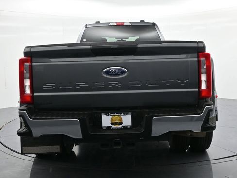 Used 2025 Ford F350 XLT image 7