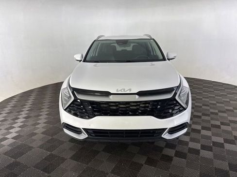Used 2023 Kia Sportage EX AWD/4WD image 2