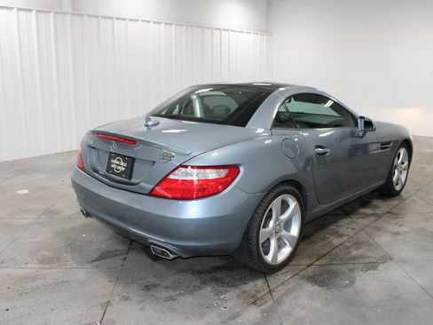 Used 2012 Mercedes-Benz SLK 350 image 9
