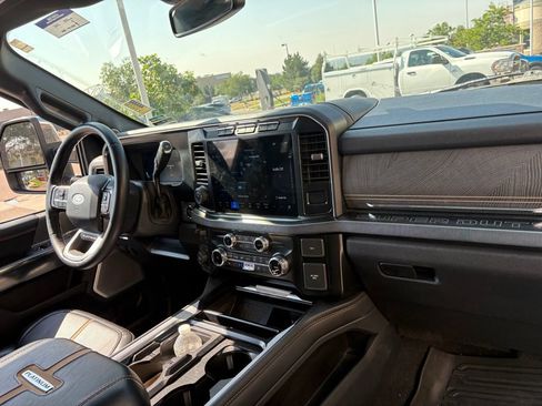 Used 2023 Ford F350 Platinum w/ FX4 Off-Road Package AWD/4WD image 29