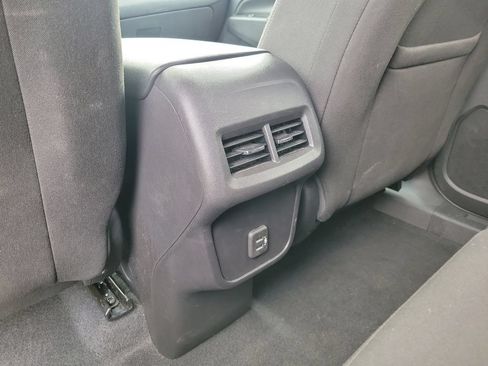 Used 2024 Chevrolet Equinox LT AWD/4WD image 14
