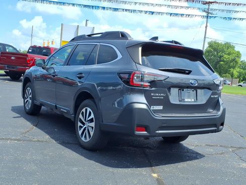 Used 2023 Subaru Outback Premium AWD/4WD image 15