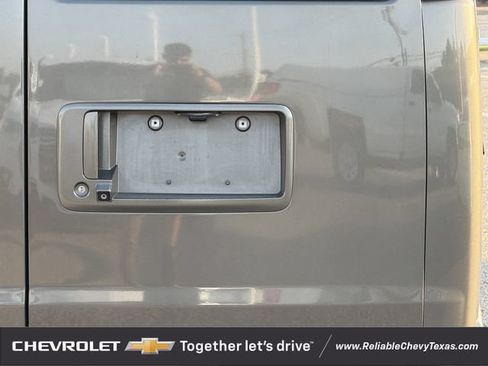 Used 2014 Chevrolet Express 1500 RWD image 8