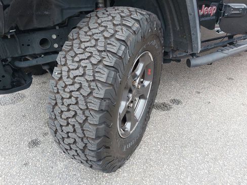 Used 2020 Jeep Gladiator Rubicon image 33