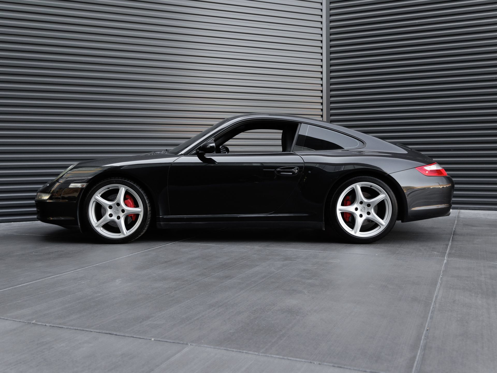 Used 2006 Porsche 911 Carrera 4S AWD/4WD image 2