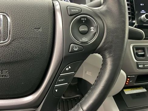Used 2023 Honda Ridgeline RTL-E image 16