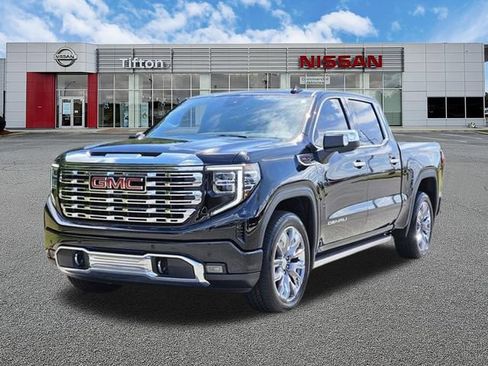 Used 2025 GMC Sierra 1500 Denali AWD/4WD image 8
