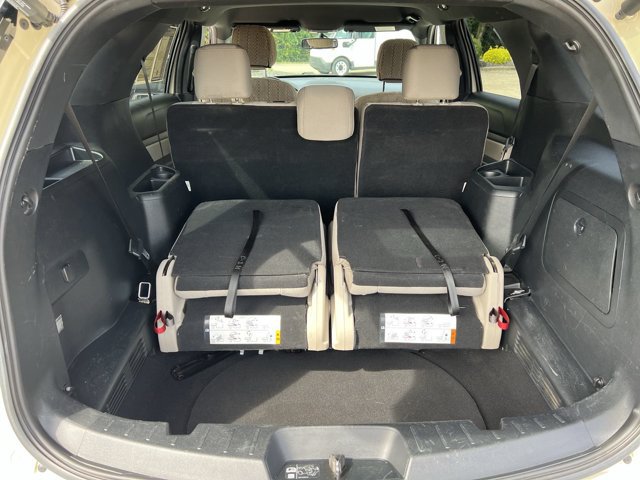 Used 2018 Ford Explorer XLT w/ Equipment Group 201A FWD image 26