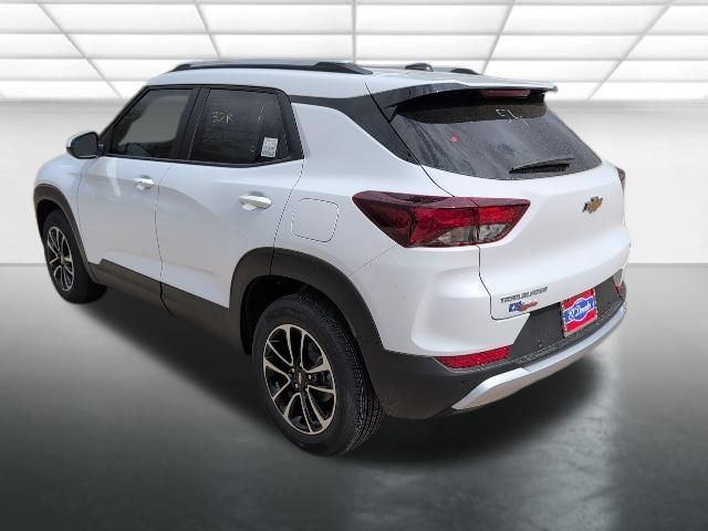 New 2026 Chevrolet TrailBlazer LT w/ Convenience Package FWD image 2