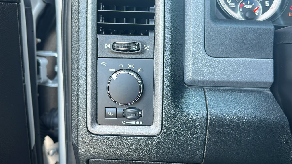 Used 2016 RAM 2500 Tradesman w/ Chrome Appearance Group AWD/4WD image 24
