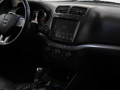 Used 2019 Dodge Journey Crossroad image 13