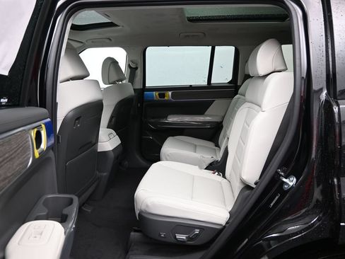 New 2026 Hyundai Santa Fe Calligraphy AWD/4WD image 29
