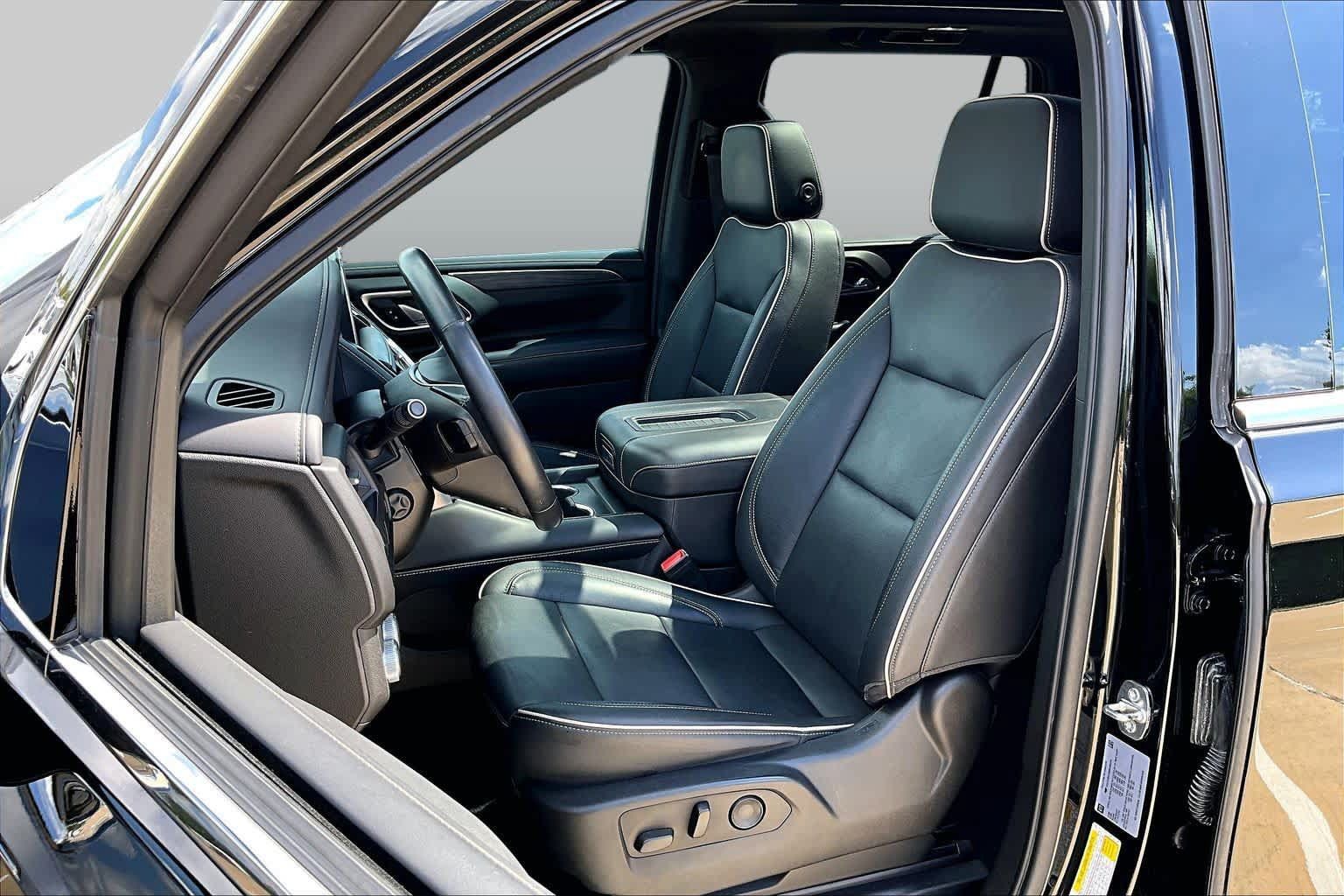 Used 2021 GMC Yukon SLT w/ SLT Premium Package RWD image 8