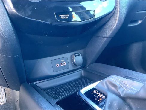 Used 2020 Nissan Rogue S FWD image 35