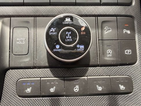 Used 2024 Hyundai Palisade Limited AWD/4WD image 30