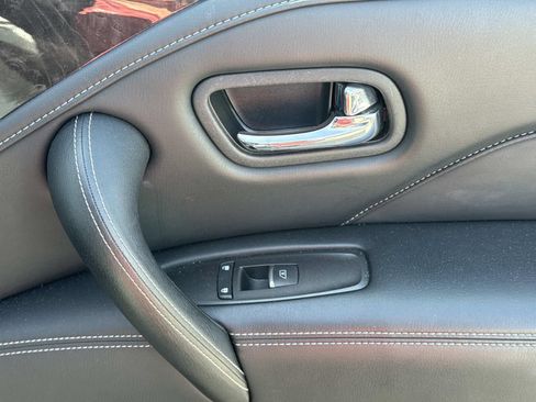 Used 2024 INFINITI QX80 Luxe image 17