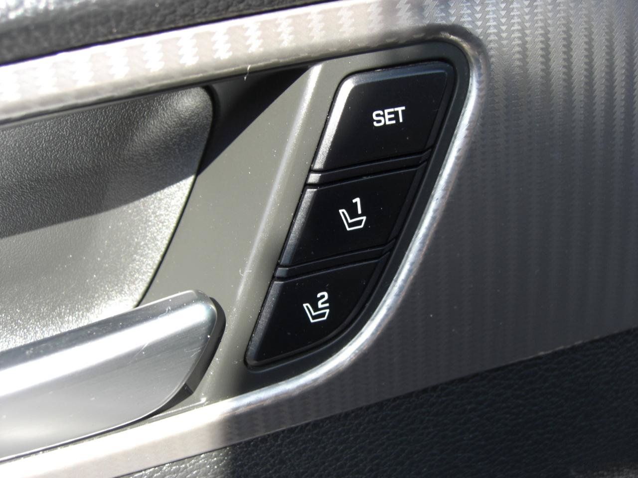 Used 2019 Hyundai Sonata Limited FWD image 13