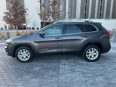 Used 2014 Jeep Cherokee Latitude image 10