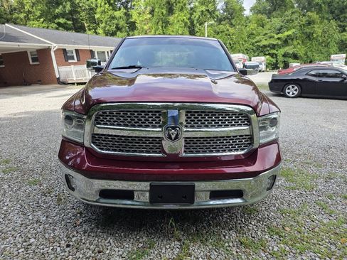 Used 2018 RAM 1500 Laramie w/ Convenience Group AWD/4WD image 8