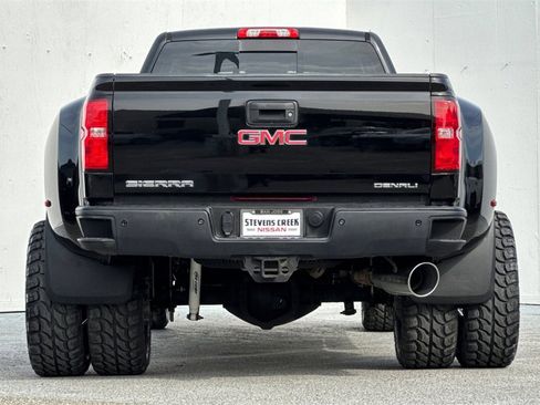 Used 2015 GMC Sierra 3500 Denali w/ Duramax Plus Package image 4