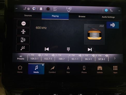 Used 2023 Jeep Grand Cherokee 4WD 4xe w/ Luxury Tech Group II image 25