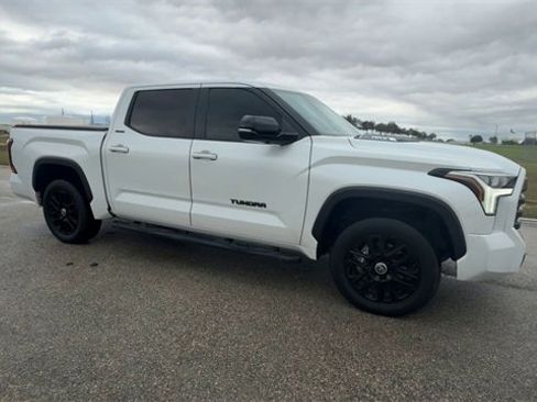 Used 2024 Toyota Tundra Limited image 2