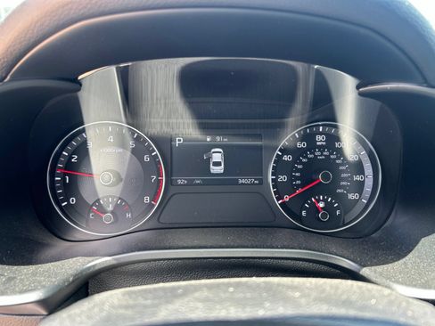 Used 2024 Kia Forte LXS w/ LXS Technology Package FWD image 9