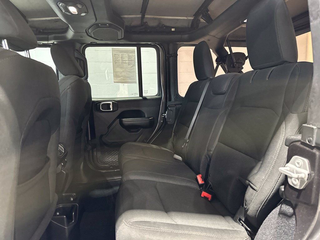 Used 2018 Jeep Wrangler Unlimited Sport S AWD/4WD image 15