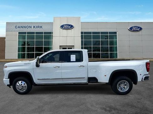 Used 2025 Chevrolet Silverado 3500 High Country w/ High Country Premium Package AWD/4WD image 4